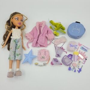 Bratz Slumber Party Yasmin Doll 2003 MGA Vintage Y2K Original Outfits Complete